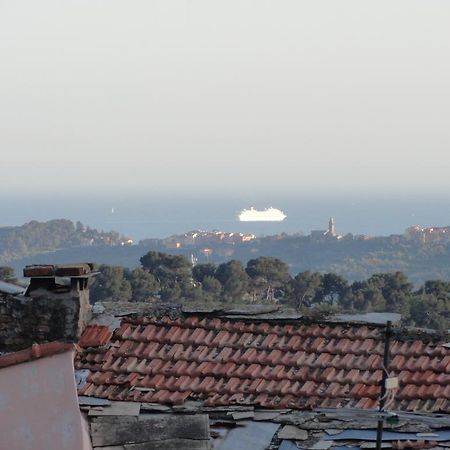 Il Merlo Della Rocca Villa Imperia Szoba fotó